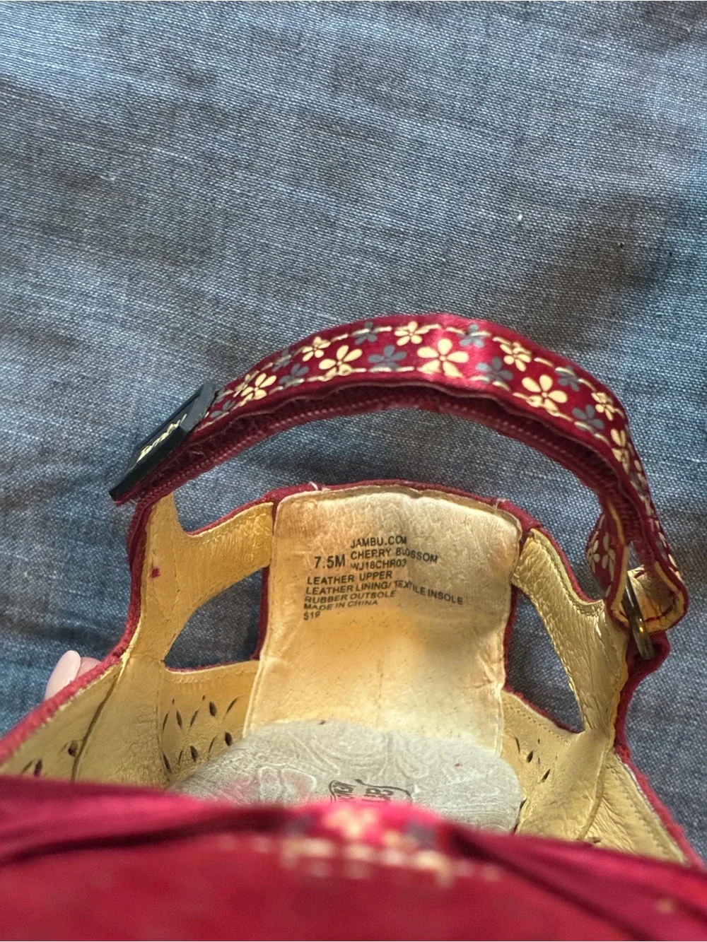 Jambu Red Mary Jane Flat with Cutout Upper size 7.5